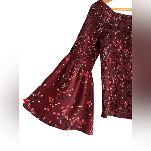 Express Off-the-Shoulder Boho Floral Bell Sleeve Top - Picture 4 of 7